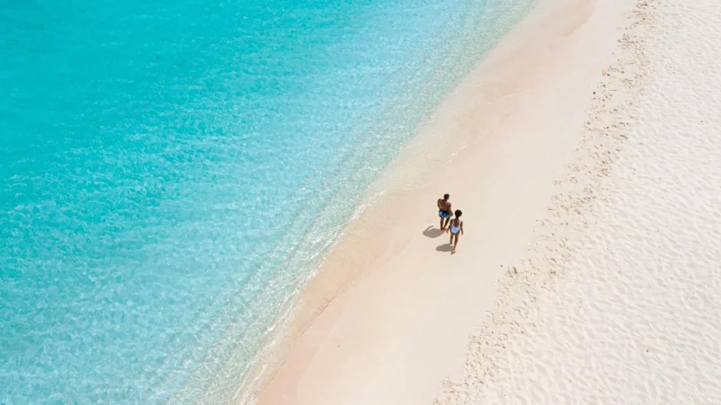 7 Motivos Para Visitar La Isla Caribeña En Temporada Alta » Viajo Con Vos