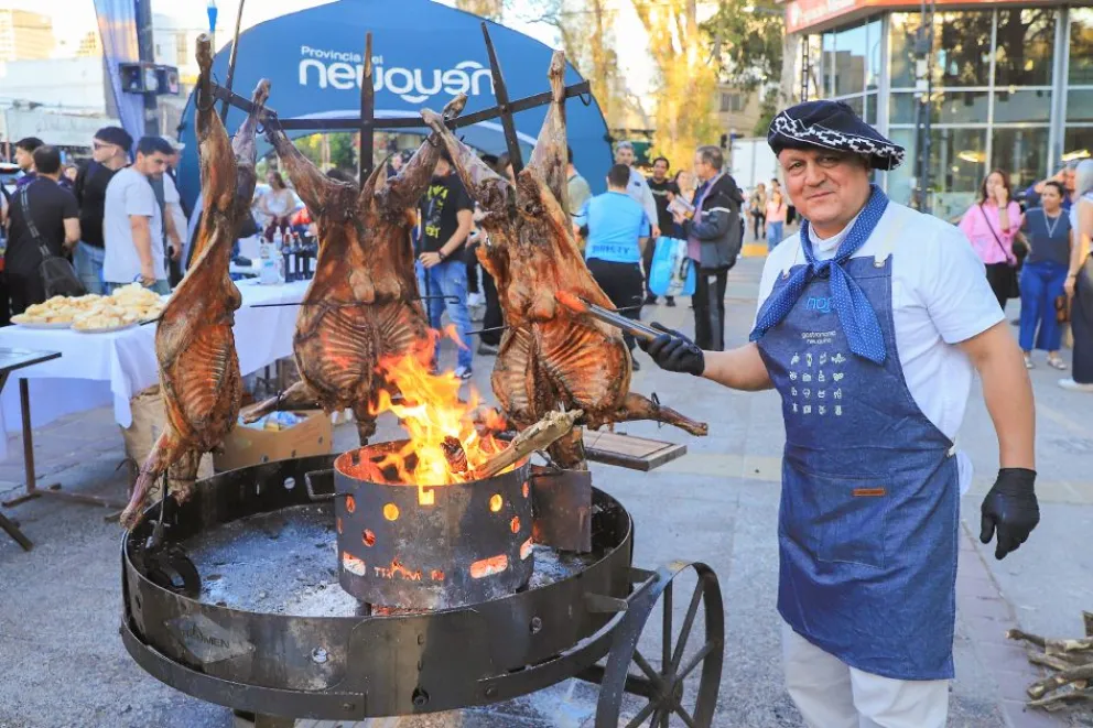 Artistas, Gastronomía Y Tradición Neuquina » Viajo Con Vos